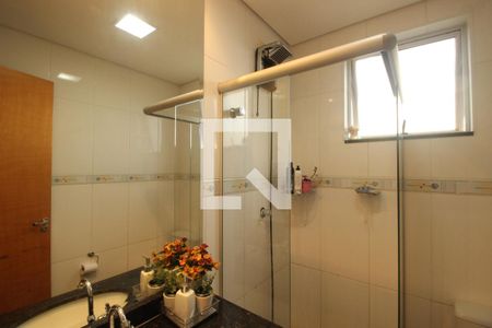 Apartamento à venda com 205m², 3 quartos e 2 vagasBanheiro 