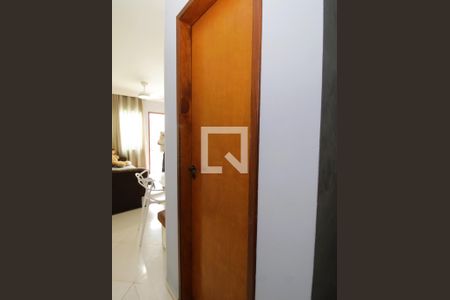 Casa de condomínio à venda com 86m², 2 quartos e 2 vagasLavabo