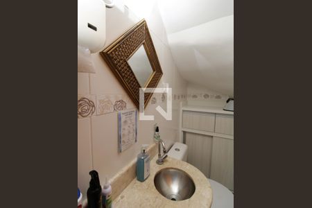 Casa de condomínio à venda com 86m², 2 quartos e 2 vagasLavabo