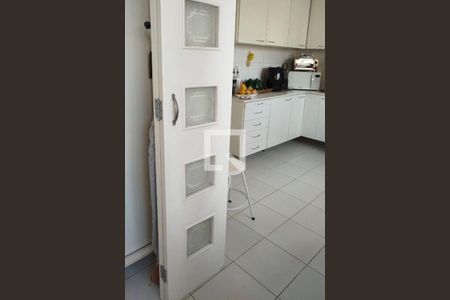 Apartamento à venda com 95m², 4 quartos e 2 vagas