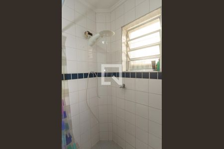 Casa à venda com 185m², 3 quartos e 3 vagas Casa à venda com 185m², 3 quartos e 3 vagasBanheiro Social