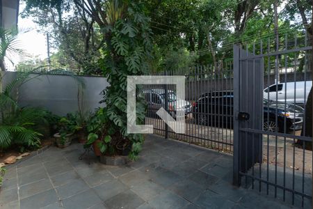 Casa à venda com 185m², 3 quartos e 3 vagas Casa à venda com 185m², 3 quartos e 3 vagasJardim