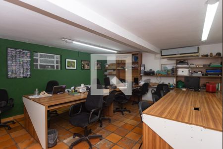 Casa à venda com 185m², 3 quartos e 3 vagas Casa à venda com 185m², 3 quartos e 3 vagasGaragem revertida para Home Office