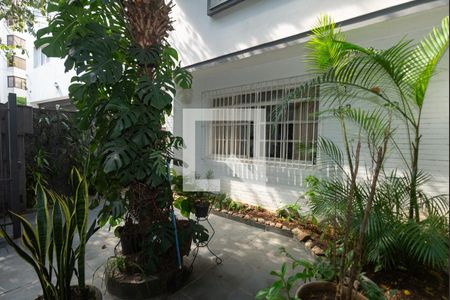 Casa à venda com 185m², 3 quartos e 3 vagas Casa à venda com 185m², 3 quartos e 3 vagasJardim