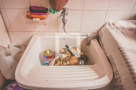 Casa de condomínio à venda com 200m², 3 quartos e 2 vagas Casa de condomínio à venda com 200m², 3 quartos e 2 vagasÁrea de Serviço