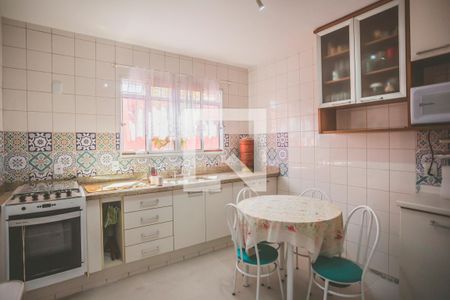 Casa de condomínio à venda com 200m², 3 quartos e 2 vagas Casa de condomínio à venda com 200m², 3 quartos e 2 vagasCozinha