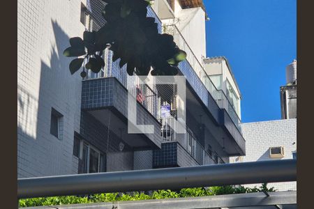 Apartamento à venda com 85m², 3 quartos e 1 vaga Apartamento à venda com 85m², 3 quartos e 1 vagaPlaca