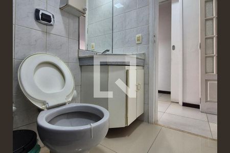 Apartamento à venda com 85m², 3 quartos e 1 vaga Apartamento à venda com 85m², 3 quartos e 1 vagaBanheiro social