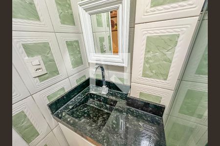 Apartamento à venda com 60m², 2 quartos e sem vagaBanheiro - torneira