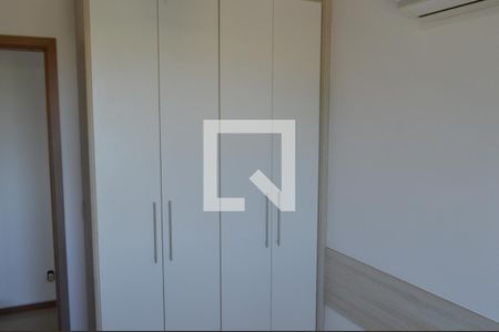 Apartamento à venda com 133m², 3 quartos e 2 vagas Apartamento à venda com 133m², 3 quartos e 2 vagasQuarto 1