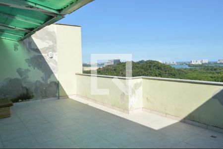 Apartamento à venda com 133m², 3 quartos e 2 vagas Apartamento à venda com 133m², 3 quartos e 2 vagasTerraço