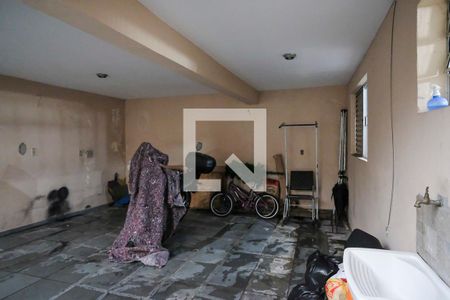 Casa à venda com 237m², 5 quartos e 3 vagasÁrea de serviço casa 2