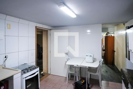 Casa à venda com 237m², 5 quartos e 3 vagasCozinha casa 2