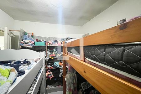 Casa à venda com 237m², 5 quartos e 3 vagasQuarto 2 casa 1