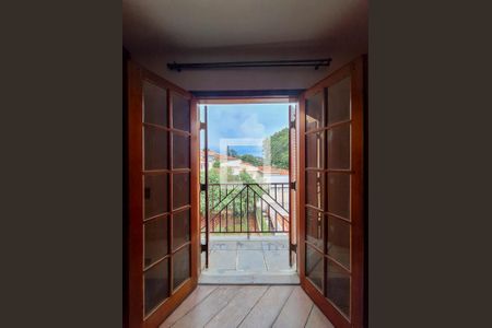 Casa à venda com 700m², 4 quartos e 8 vagas Casa à venda com 700m², 4 quartos e 8 vagasSacada Quarto 3