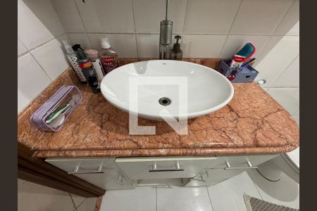 Apartamento à venda com 130m², 3 quartos e 3 vagas Apartamento à venda com 130m², 3 quartos e 3 vagasBanheiro Social