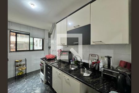 Apartamento à venda com 130m², 3 quartos e 3 vagas Apartamento à venda com 130m², 3 quartos e 3 vagasCozinha