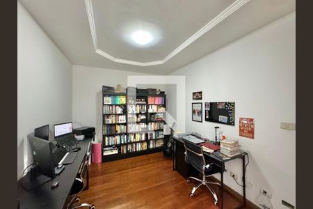 Apartamento à venda com 130m², 3 quartos e 3 vagas Apartamento à venda com 130m², 3 quartos e 3 vagasQuarto 2