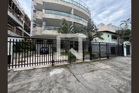 Apartamento à venda com 130m², 3 quartos e 3 vagas Apartamento à venda com 130m², 3 quartos e 3 vagasFachada