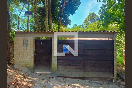Casa à venda com 160m², 2 quartos e 1 vaga Casa à venda com 160m², 2 quartos e 1 vagaFachada da Casa