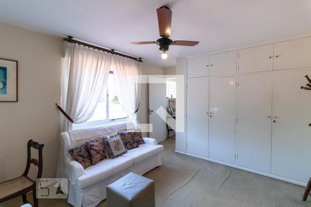 Casa à venda com 308m², 6 quartos e 1 vaga