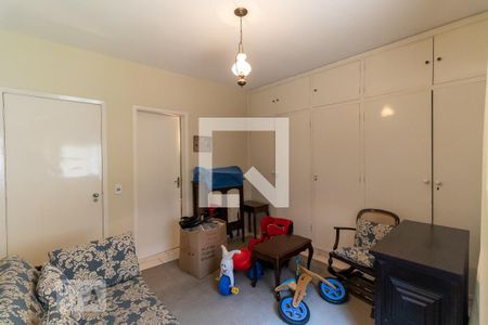 Casa à venda com 308m², 6 quartos e 1 vaga