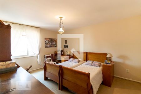 Casa à venda com 308m², 6 quartos e 1 vaga