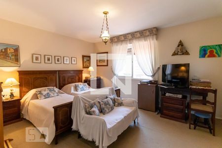 Casa à venda com 308m², 6 quartos e 1 vaga