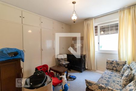 Casa à venda com 308m², 6 quartos e 1 vaga