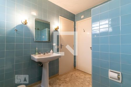 Casa à venda com 308m², 6 quartos e 1 vaga