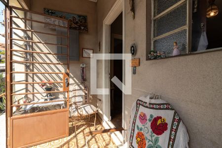 Casa à venda com 220m², 3 quartos e 3 vagasVaranda