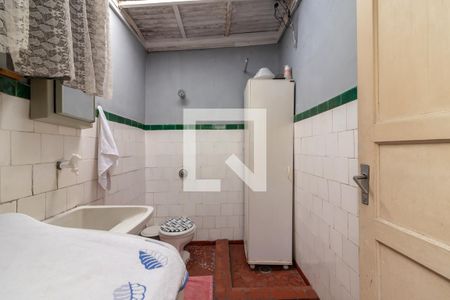 Casa à venda com 220m², 3 quartos e 3 vagasÁrea de Serviço