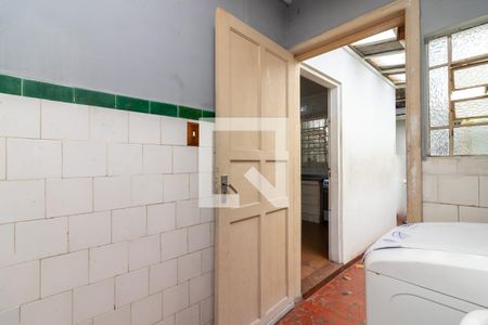 Casa à venda com 220m², 3 quartos e 3 vagasÁrea de Serviço