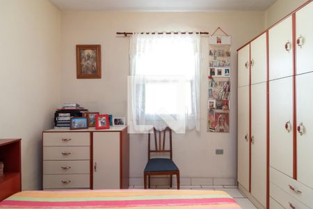 Casa à venda com 220m², 3 quartos e 3 vagasQuarto 2