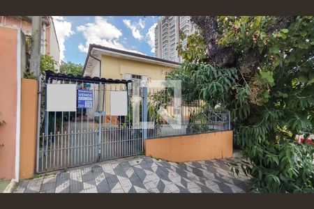 Casa à venda com 220m², 3 quartos e 3 vagasFachada