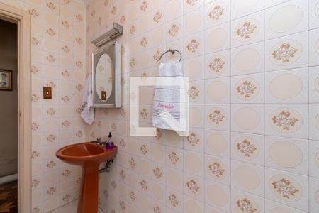 Casa à venda com 220m², 3 quartos e 3 vagasBanheiro