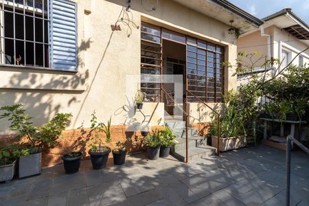 Casa à venda com 220m², 3 quartos e 3 vagasQuintal