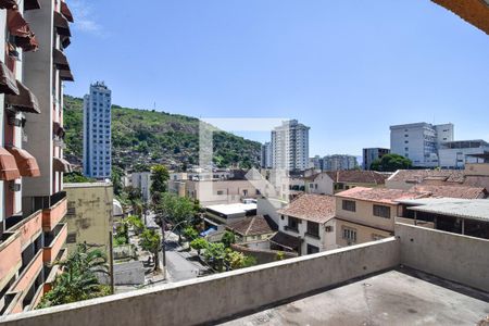 Sala de apartamento para alugar com 2 quartos, 85m² em Santa Rosa, Niterói
