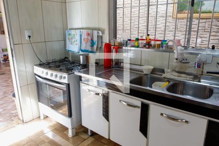 Casa à venda com 252m², 7 quartos e 3 vagas Casa à venda com 252m², 7 quartos e 3 vagasCozinha