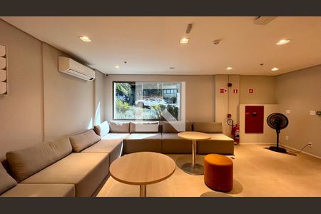 Studio à venda com 21m², 1 quarto e sem vaga Studio à venda com 21m², 1 quarto e sem vagaHall de entrada