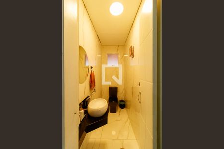 Casa à venda com 140m², 3 quartos e 3 vagas Casa à venda com 140m², 3 quartos e 3 vagasLavabo