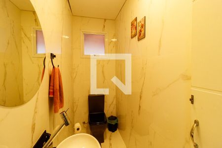 Casa à venda com 140m², 3 quartos e 3 vagas Casa à venda com 140m², 3 quartos e 3 vagasLavabo