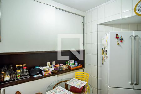 Apartamento à venda com 202m², 4 quartos e 3 vagasCopa