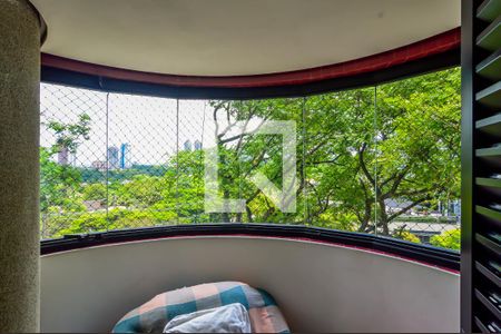 Apartamento à venda com 202m², 4 quartos e 3 vagasQuarto 1-Sacada