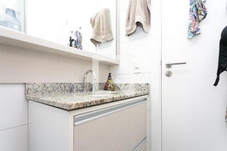 Apartamento à venda com 79m², 3 quartos e 1 vaga Apartamento à venda com 79m², 3 quartos e 1 vagaBanheiro Suite