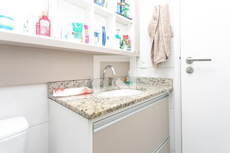 Apartamento à venda com 79m², 3 quartos e 1 vaga Apartamento à venda com 79m², 3 quartos e 1 vagaBanheiro