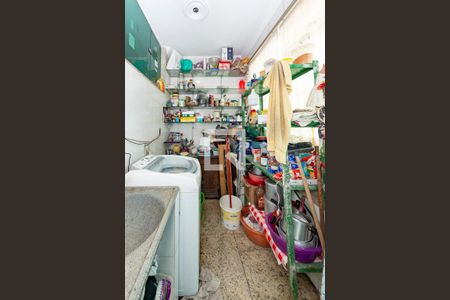 Casa à venda com 460m², 4 quartos e 8 vagas Casa à venda com 460m², 4 quartos e 8 vagasÁrea de Serviço