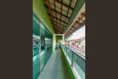 Casa à venda com 460m², 4 quartos e 8 vagas Casa à venda com 460m², 4 quartos e 8 vagasVaranda