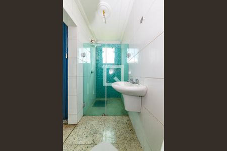 Casa à venda com 460m², 4 quartos e 8 vagas Casa à venda com 460m², 4 quartos e 8 vagasBanheiro da Suíte 1