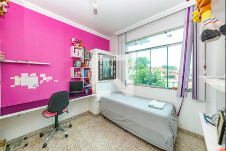 Casa à venda com 460m², 4 quartos e 8 vagas Casa à venda com 460m², 4 quartos e 8 vagasSemi Suíte 2